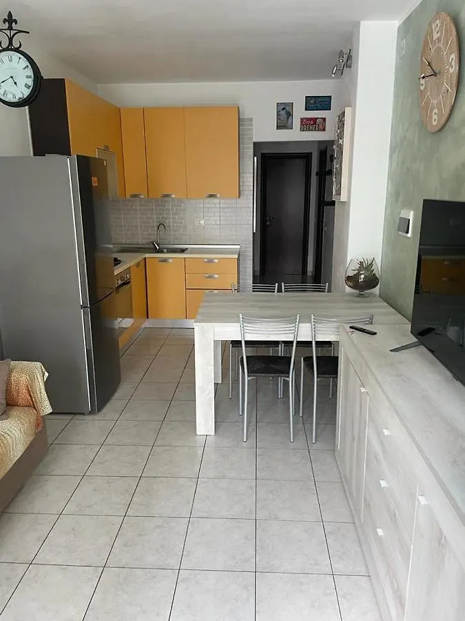 Love Apartment La Spezia 0*,